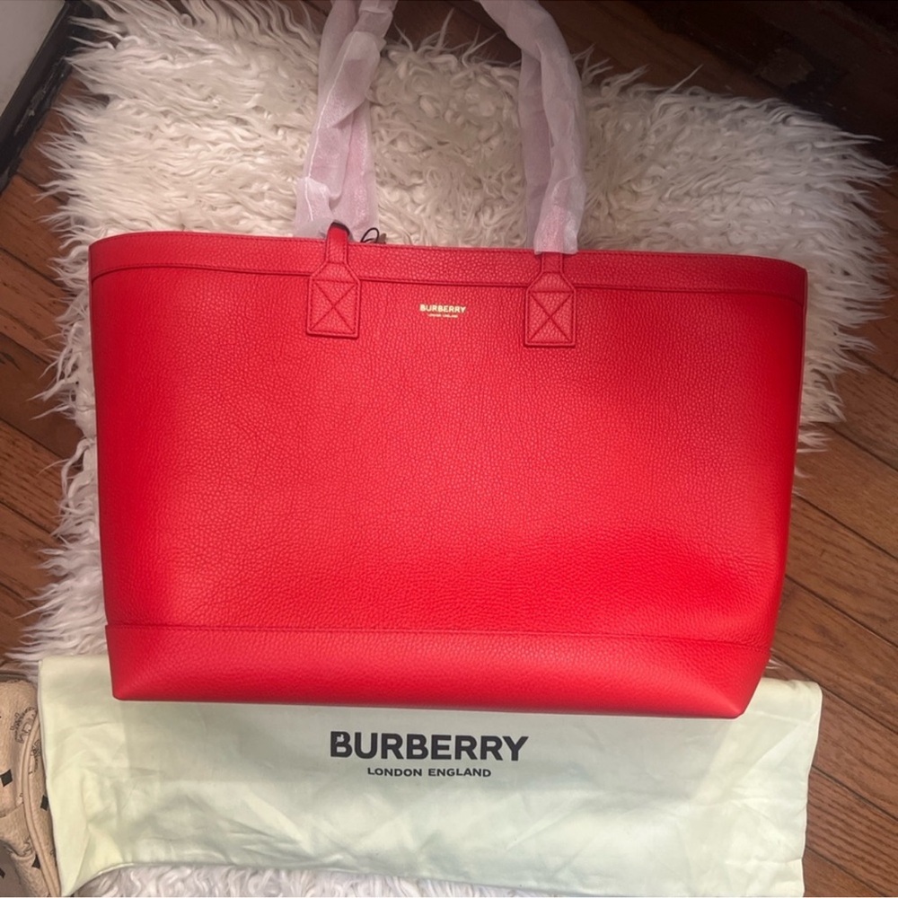 Burberry Red Women's Tote Bag - Picture 10 of 10